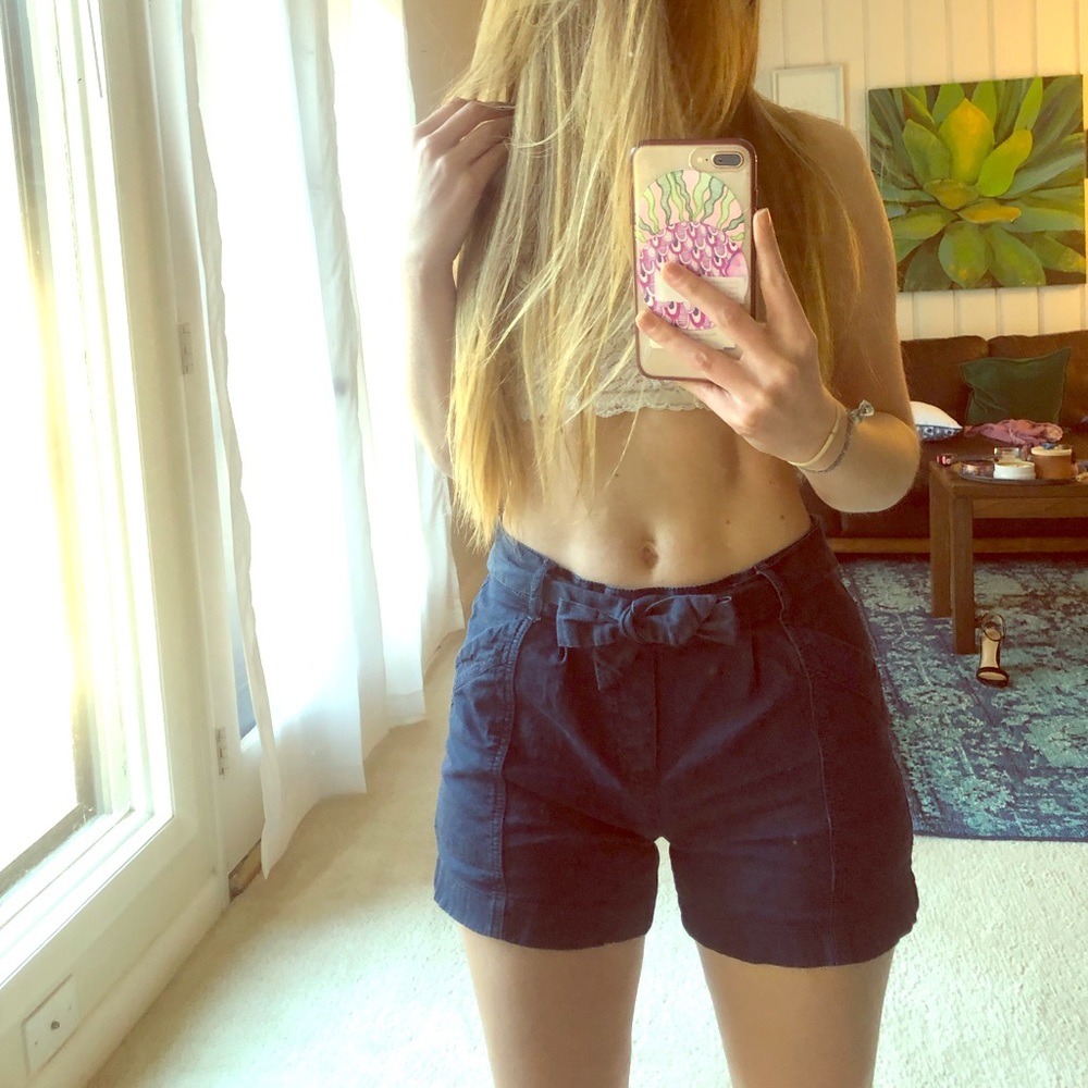 elastic waist, denim shorts